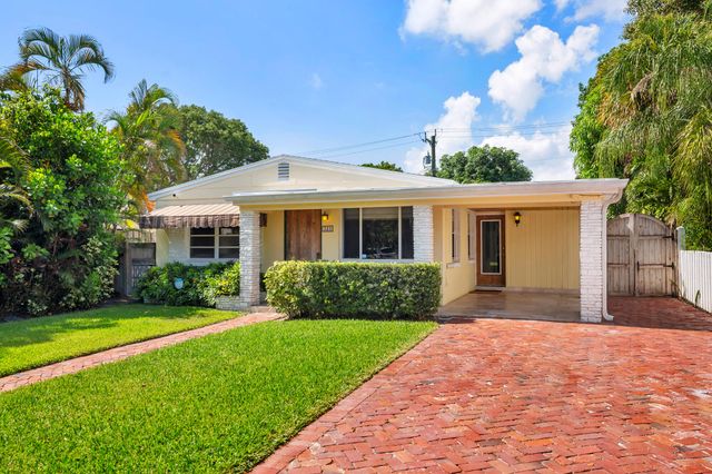 326 Marlborough Place, West Palm Beach, FL 33405