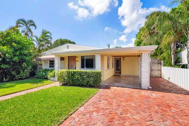 326 Marlborough Place, West Palm Beach, FL 33405