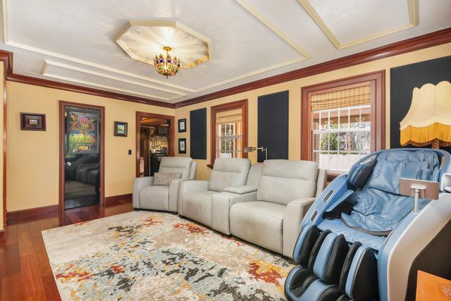326 Marlborough Place, West Palm Beach, FL 33405