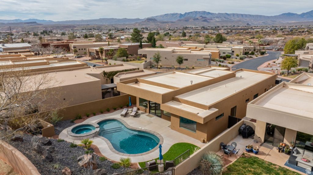 2090 N TUWEAP, St. George, UT 84770