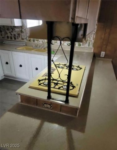 3559 Lost Hills Drive, Las Vegas, NV 89122