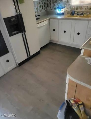 3559 Lost Hills Drive, Las Vegas, NV 89122