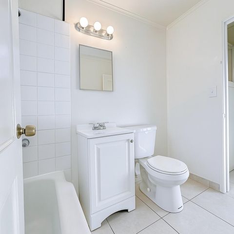 649 W 4th Street, Riviera Beach, FL 33404