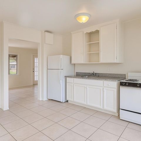 649 W 4th Street, Riviera Beach, FL 33404