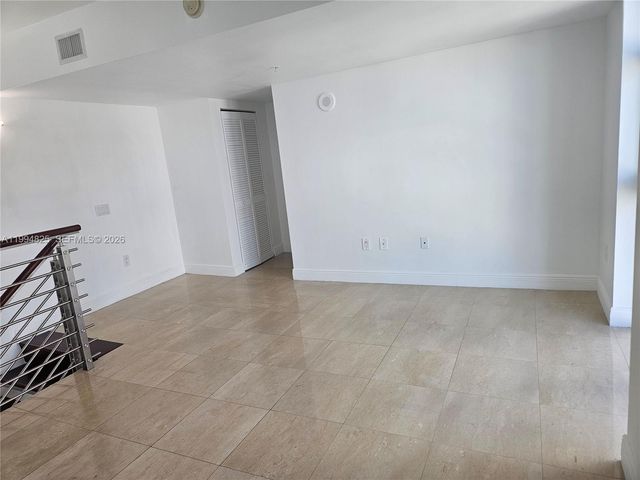 41 SE 5th St 1517, Miami, FL 33131