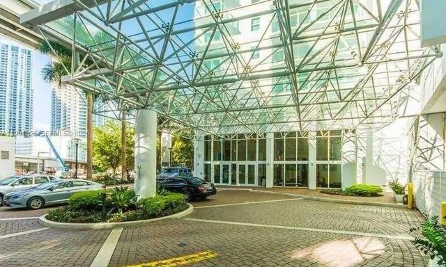 41 SE 5th St 1517, Miami, FL 33131