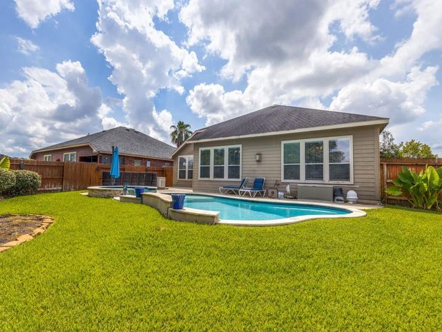 1814 Lancaster Park Court, Fresno, TX 77545