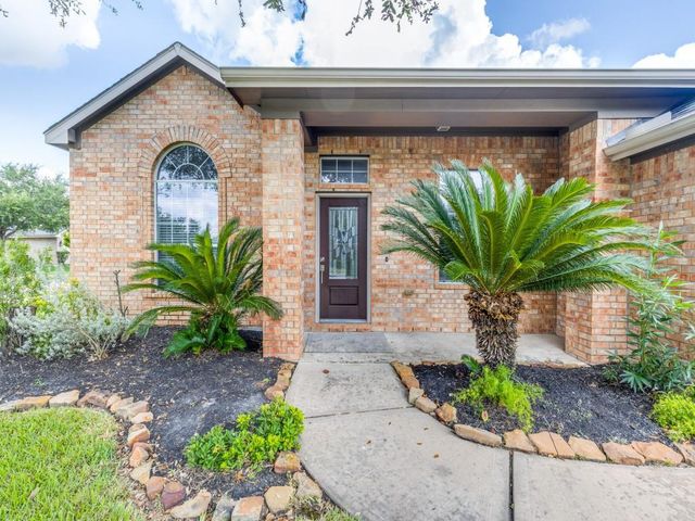 1814 Lancaster Park Court, Fresno, TX 77545