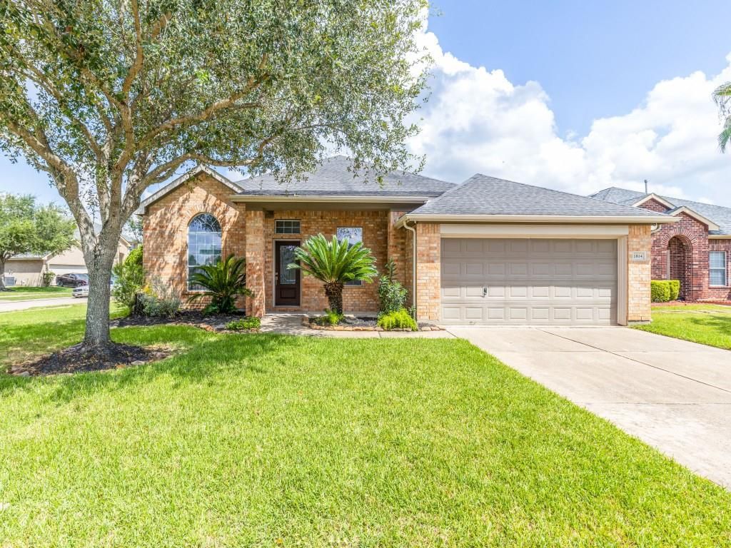 1814 Lancaster Park Court, Fresno, TX 77545