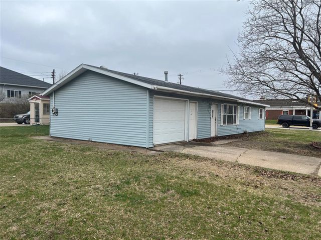 104 12th Avenue, Onalaska, WI 54650