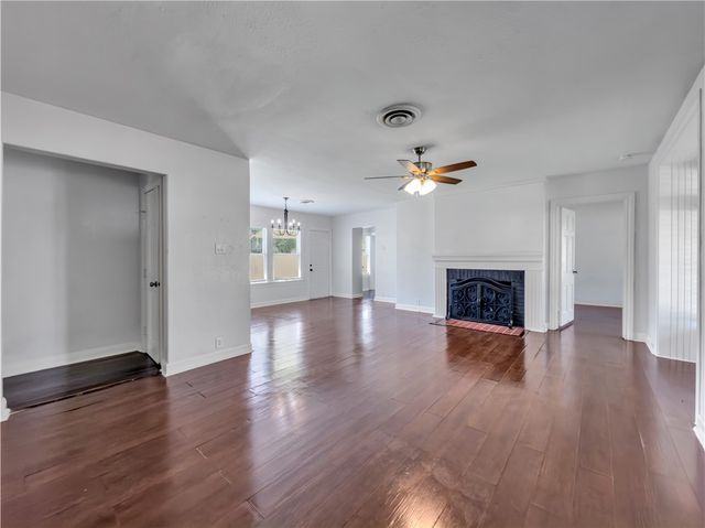 329 Foster Dr, Corpus Christi, TX 78404