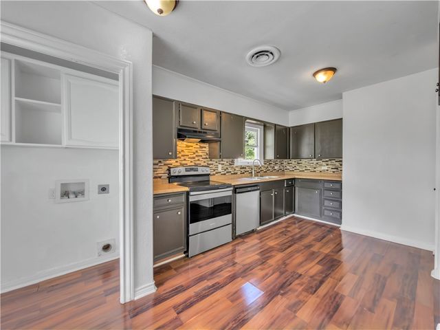 329 Foster Dr, Corpus Christi, TX 78404