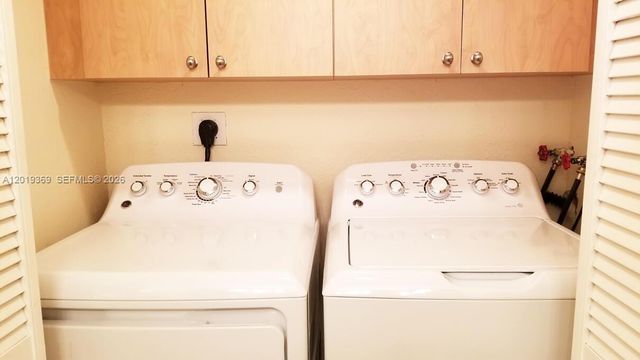 1900 Diana Dr 3E, Hallandale Beach, FL 33009