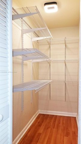1900 Diana Dr 3E, Hallandale Beach, FL 33009