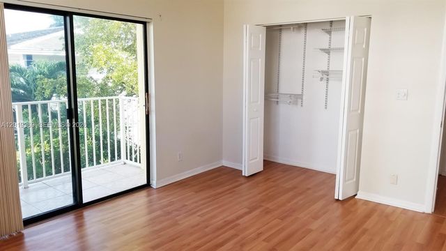 1900 Diana Dr 3E, Hallandale Beach, FL 33009