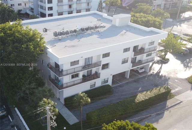 1900 Diana Dr 3E, Hallandale Beach, FL 33009