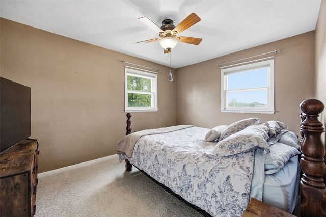 2120 27th Street, Marion, IA 52302