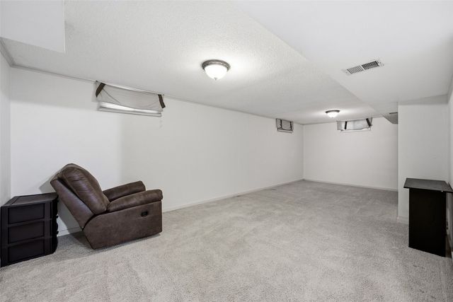 2120 27th Street, Marion, IA 52302