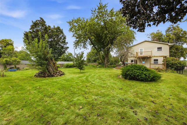2120 27th Street, Marion, IA 52302
