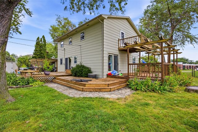 2120 27th Street, Marion, IA 52302