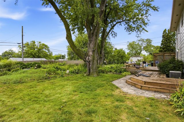 2120 27th Street, Marion, IA 52302
