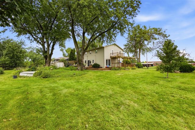 2120 27th Street, Marion, IA 52302