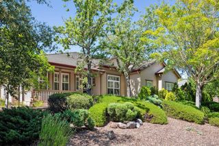 90 Oak Shade Ln, Novato, CA 94945