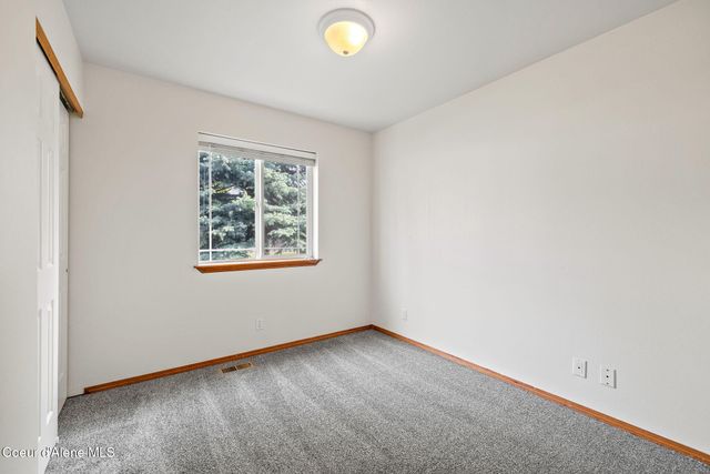 1120 E Glennberry CT, Coeur D'alene, ID 83815