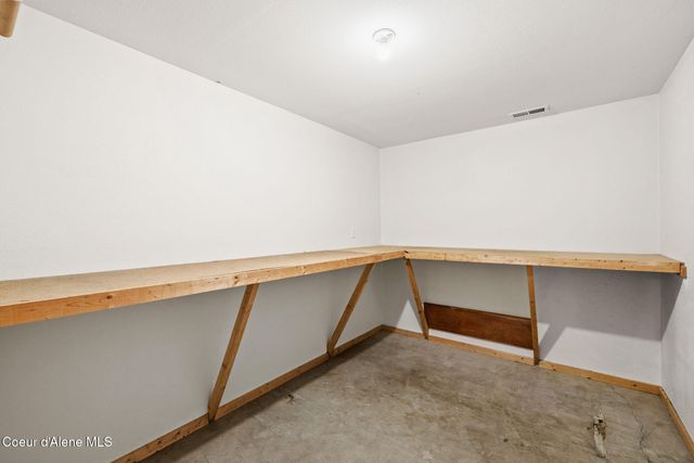 1120 E Glennberry CT, Coeur D'alene, ID 83815