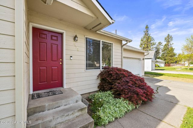 1120 E Glennberry CT, Coeur D'alene, ID 83815