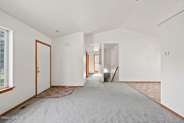 1120 E Glennberry CT, Coeur D'alene, ID 83815