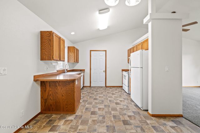 1120 E Glennberry CT, Coeur D'alene, ID 83815