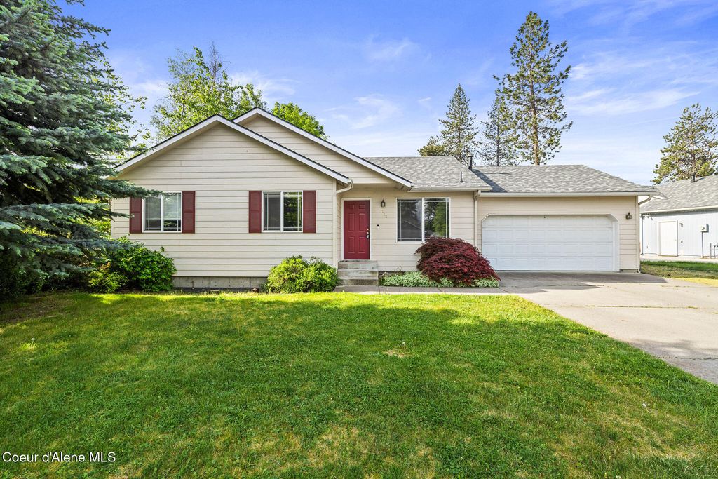 1120 E Glennberry CT, Coeur D'alene, ID 83815