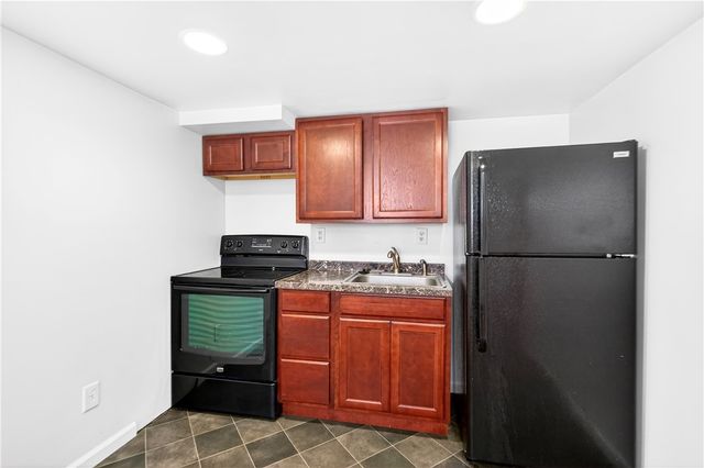 109 Delafayette Street, Perryopolis, PA 15473