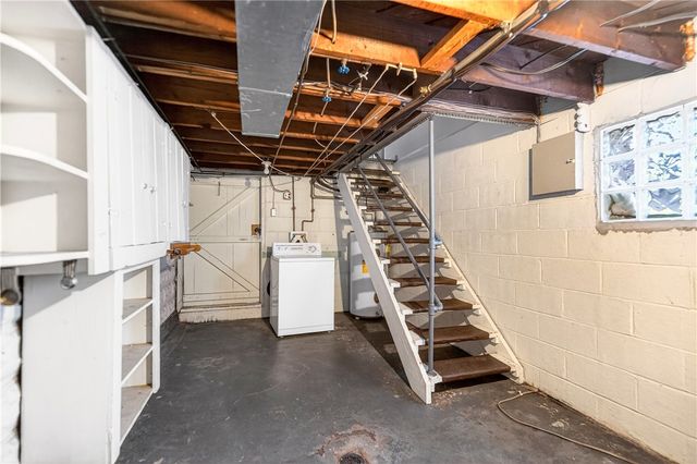 109 Delafayette Street, Perryopolis, PA 15473