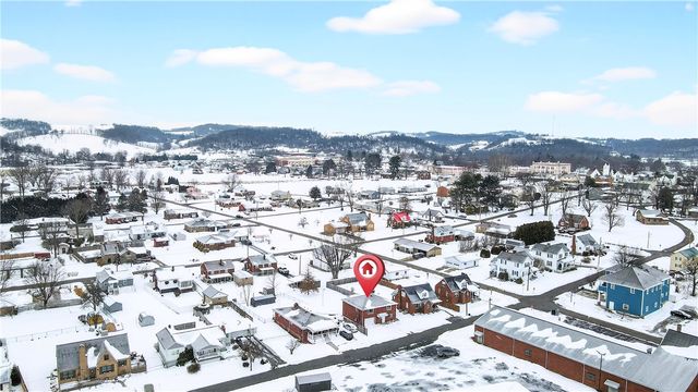 109 Delafayette Street, Perryopolis, PA 15473