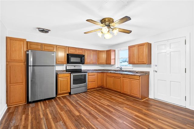 109 Delafayette Street, Perryopolis, PA 15473