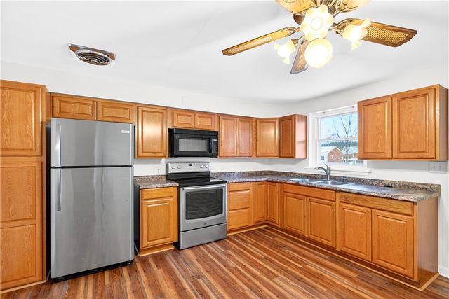 109 Delafayette Street, Perryopolis, PA 15473