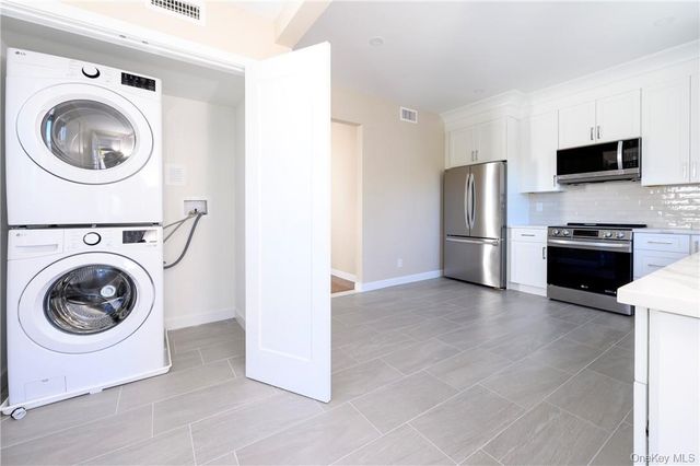 9 Todd Place 1st FL- Right Side, Ossining, NY 10562