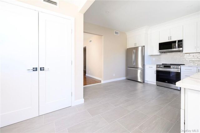 9 Todd Place 1st FL- Right Side, Ossining, NY 10562