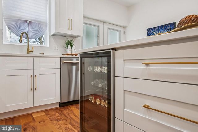 1704 INDEPENDENCE AVE SE, Washington, DC 20003