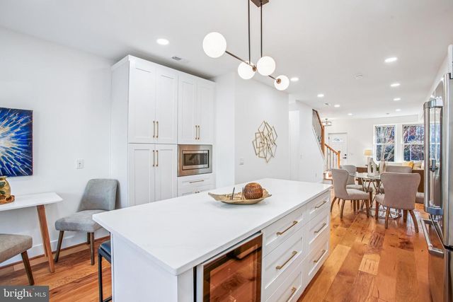 1704 INDEPENDENCE AVE SE, Washington, DC 20003