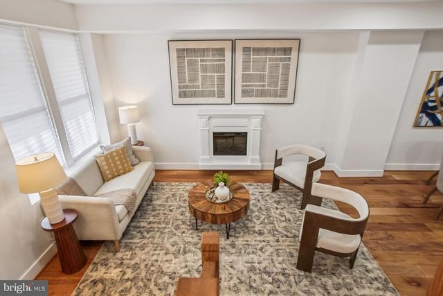 1704 INDEPENDENCE AVE SE, Washington, DC 20003