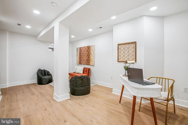 1704 INDEPENDENCE AVE SE, Washington, DC 20003