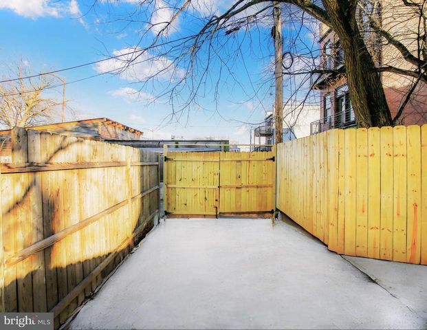 1704 INDEPENDENCE AVE SE, Washington, DC 20003