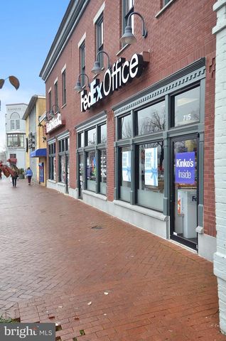 1704 INDEPENDENCE AVE SE, Washington, DC 20003