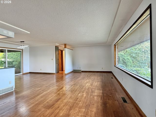 3104 E MCLOUGHLIN Blvd, Vancouver, WA 98661