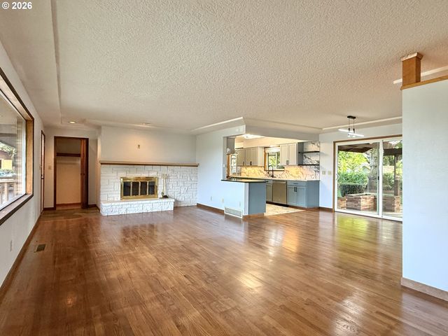 3104 E MCLOUGHLIN Blvd, Vancouver, WA 98661