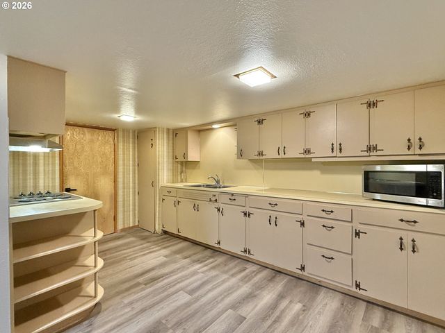 3104 E MCLOUGHLIN Blvd, Vancouver, WA 98661
