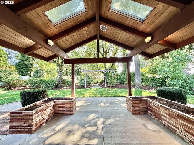 3104 E MCLOUGHLIN Blvd, Vancouver, WA 98661